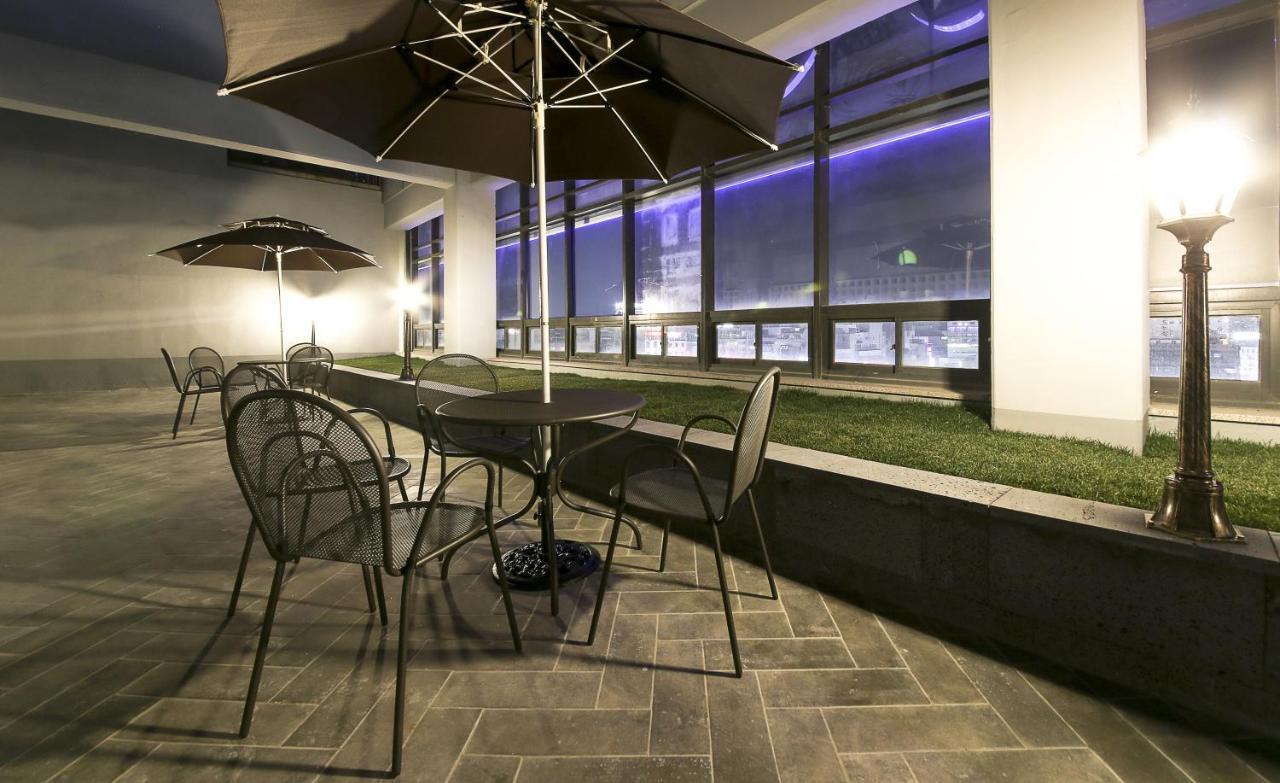 If Business Hotel Changwon Esterno foto